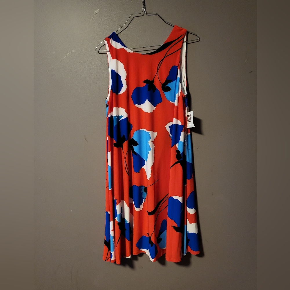 Sleevless dress